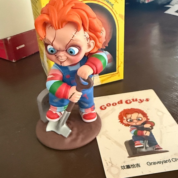 Graveyard Figure - Multicolor - Picture 3 of 4